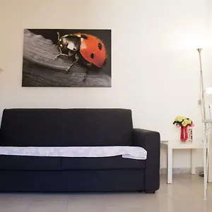 Casa Coccinella Aeroporto di Catania Fontana Rossa